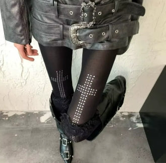 Medias de cruz con pedrería